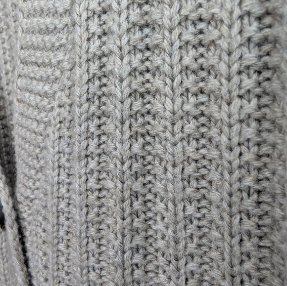 The Drop Greige Knit Women's Megan V-Neck Cropped Button Down Cardigan Small - Picture 4 of 8